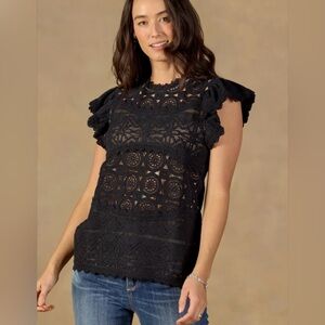 😍 NWT Sundance Alhambra Lace Top. Beautifully Crafted in Black (lined). Petite M